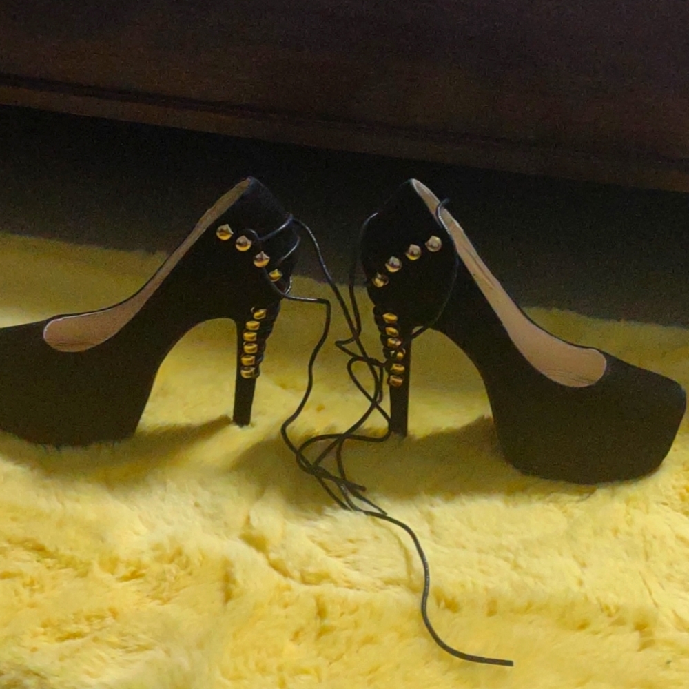 6 in high heels